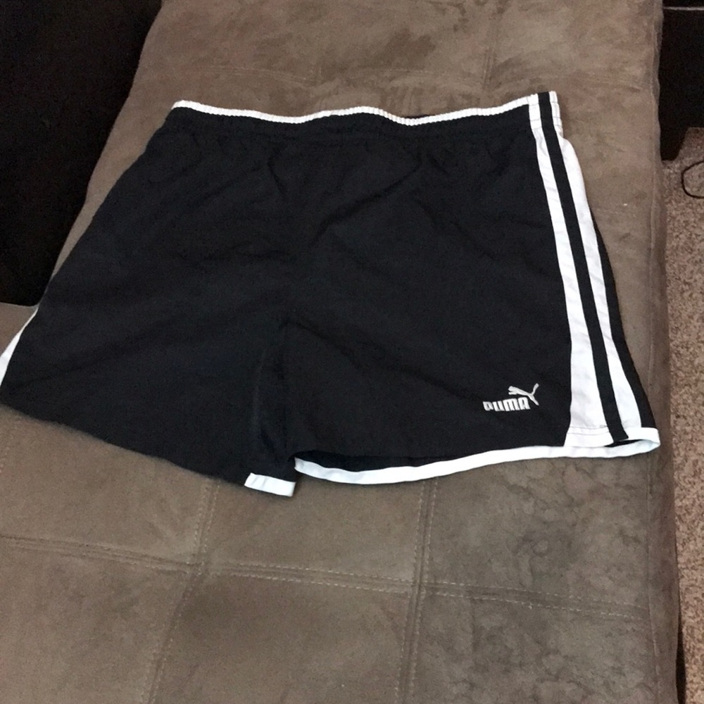 Men’s sized medium puma shorts